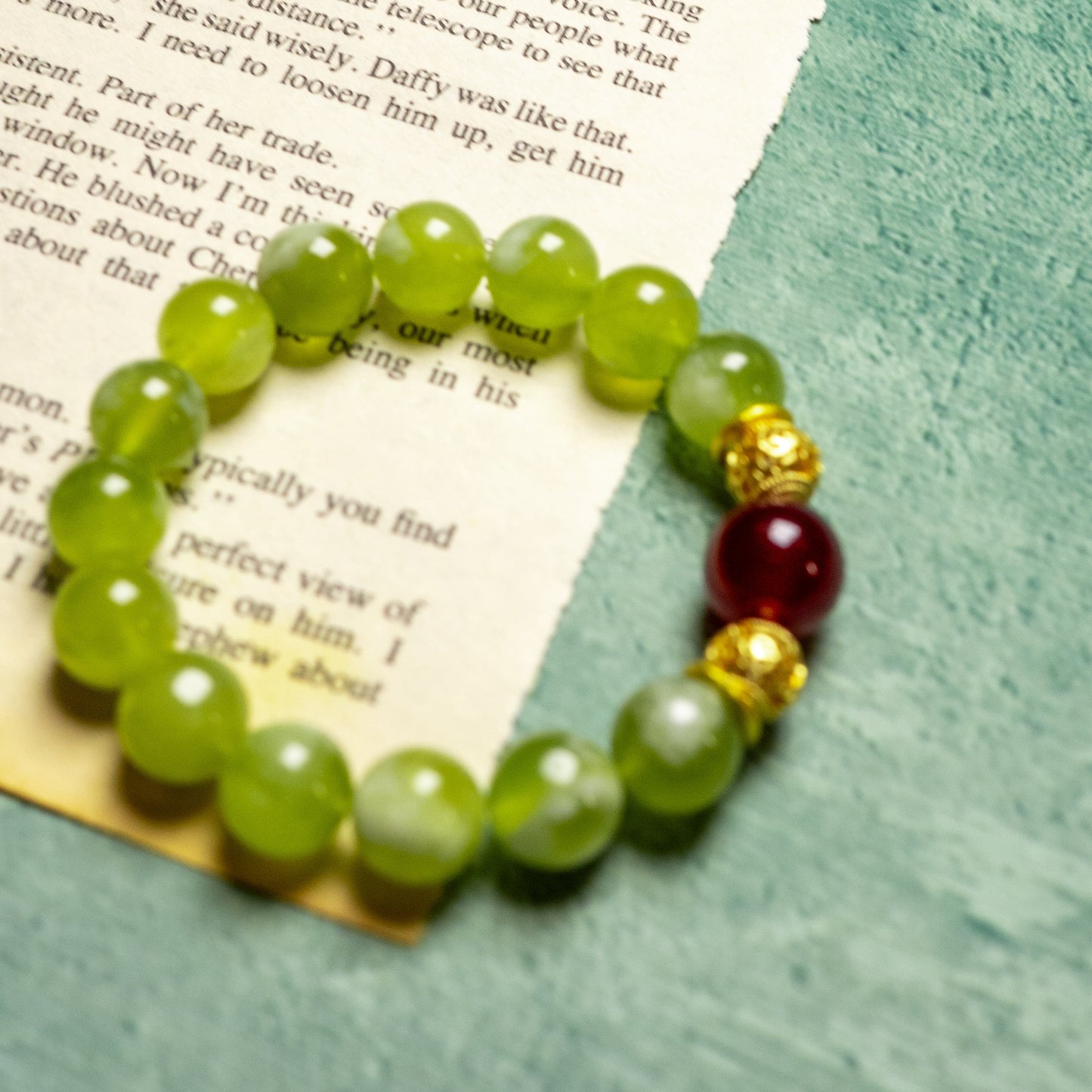 Vital Glow Bracelet – Qingti Naigai Xiuyan Jade & Red Agate– Natural Healing Crystals Jewelry – Handmade Natural Crystals|「Ethereal Veil」