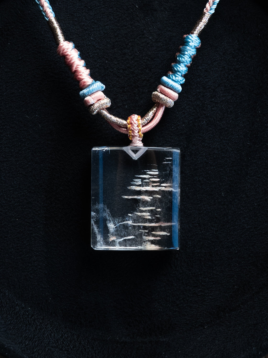 One-of-a-Kind Vision Mineral Quartz Necklace | Natural Crystal Phenomenon Pendant for Collectors (Gift-Ready)