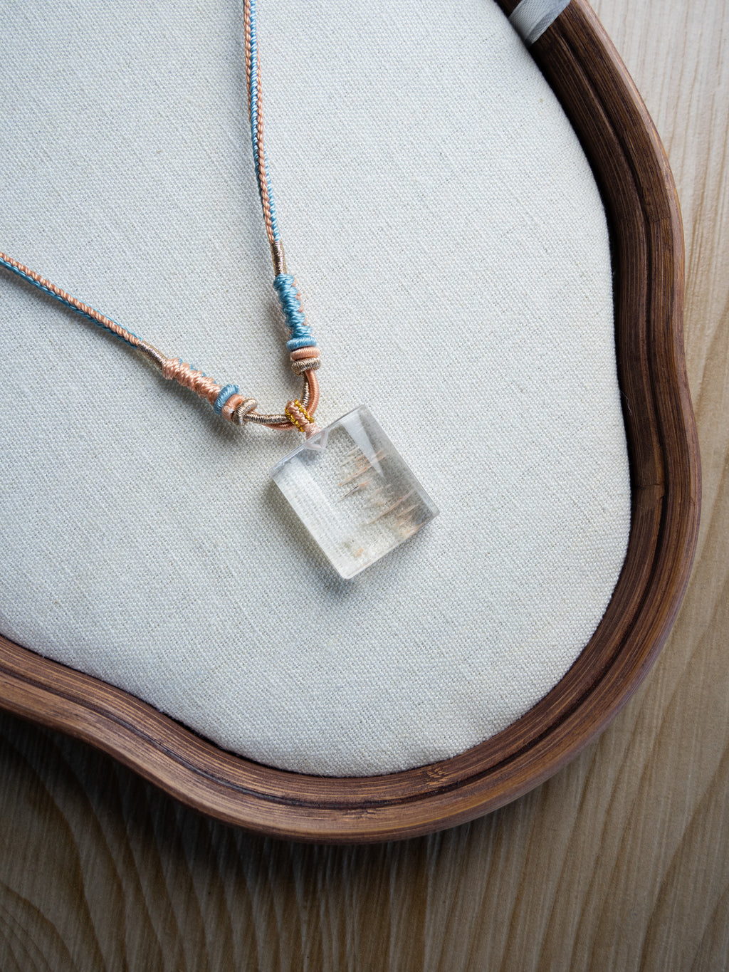 One-of-a-Kind Vision Mineral Quartz Necklace | Natural Crystal Phenomenon Pendant for Collectors (Gift-Ready)