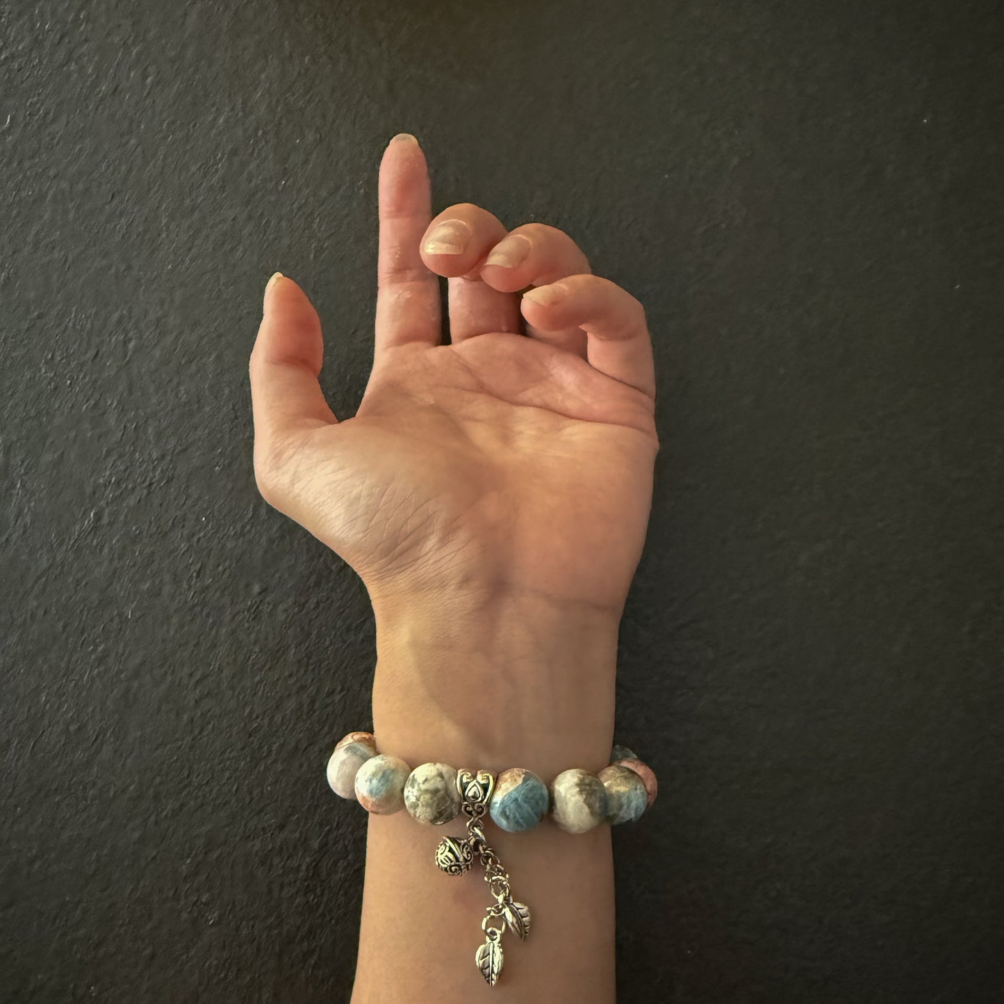Island Aquamarine Crystal Bracelet – Calming Energy from the Sea– Natural Healing Crystals Jewelry – Handmade Natural Crystals|「Ethereal Veil」